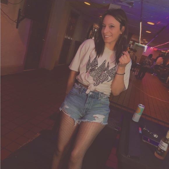 Meet your Posher, Adrianna - Picture 1 of 3